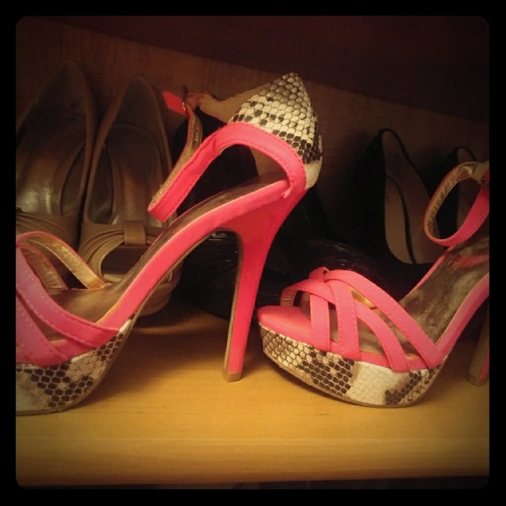 Qupid platform heels sz 7.5